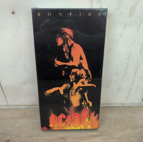 Bonfire collector s - ac/dc,